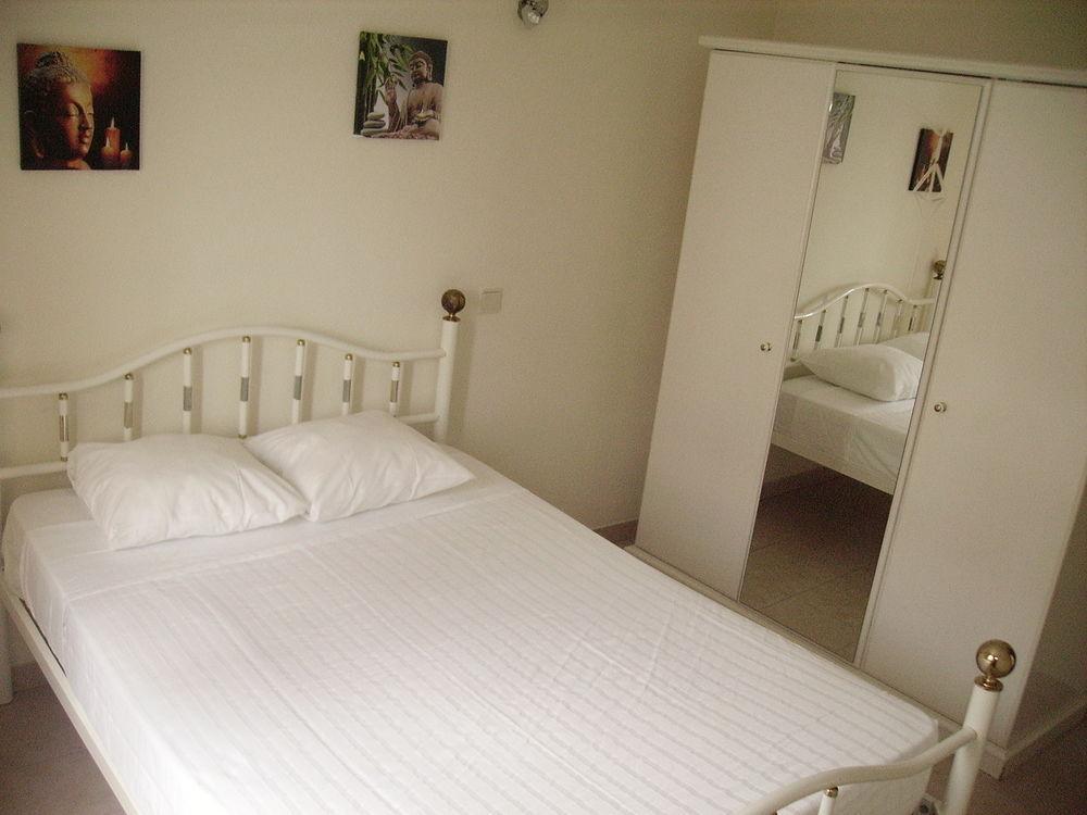 Sunny House Hostel Lagos Exterior photo